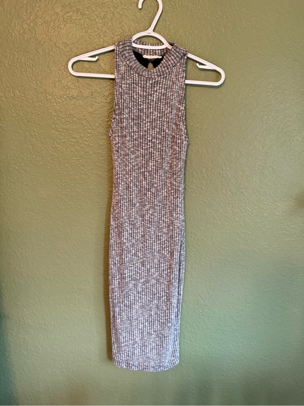 Lush Sleeveless Ribbed Midi Dress - Gray